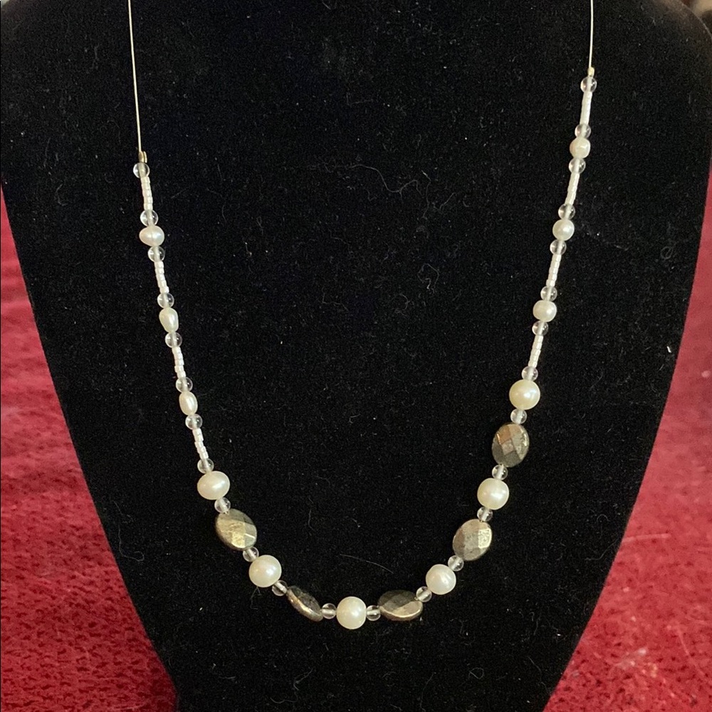 Elegant Pearl and Silver Necklace